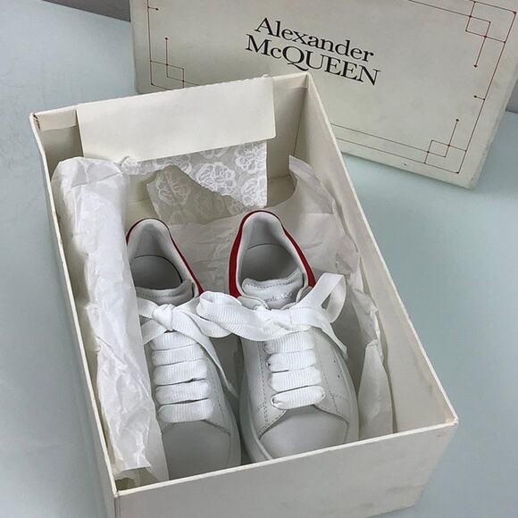 Alexander McQueen Molly Kids White Luster Red leather sneakers SZ 26 or 9.5 EUC - Picture 13 of 16